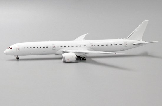 Boeing 787-10 Dreamliner Blank with stand